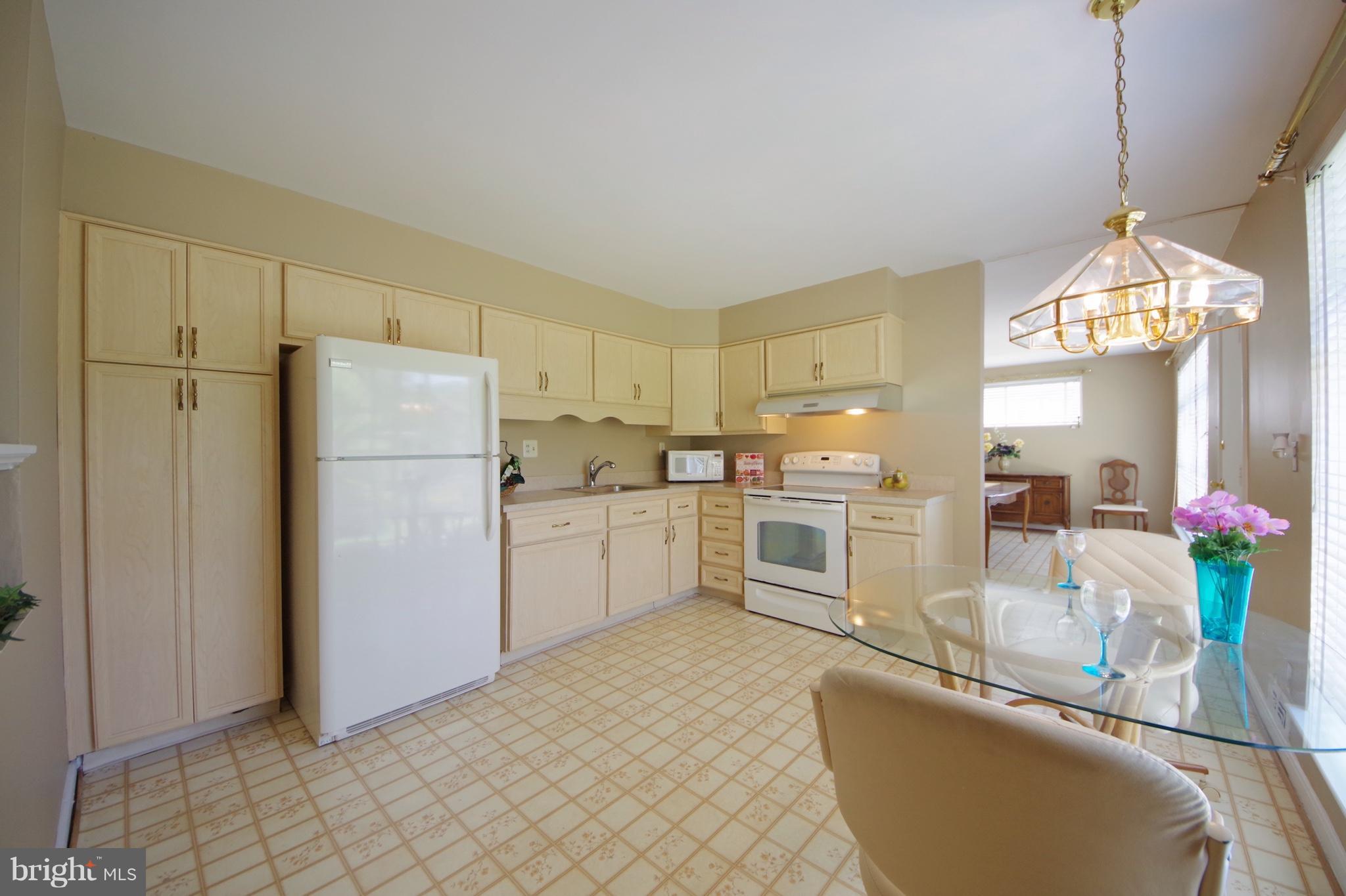 12900 Neola Road Silver Spring, MD 20906 - Photo 17 of 30 Kitchen
