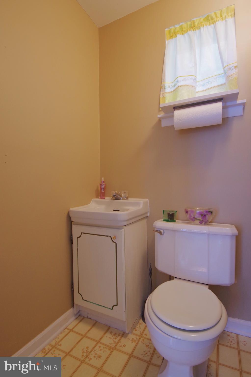 12900 Neola Road Silver Spring, MD 20906 - Photo 27 of 30 Bath