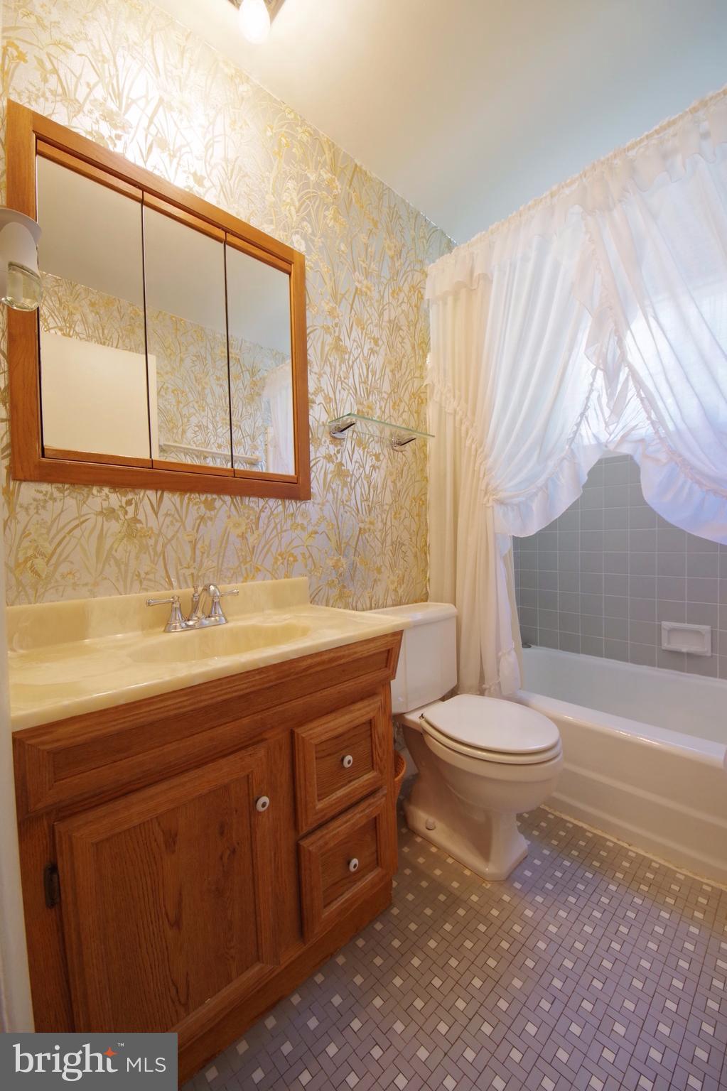 12900 Neola Road Silver Spring, MD 20906 - Photo 29 of 30 Bath
