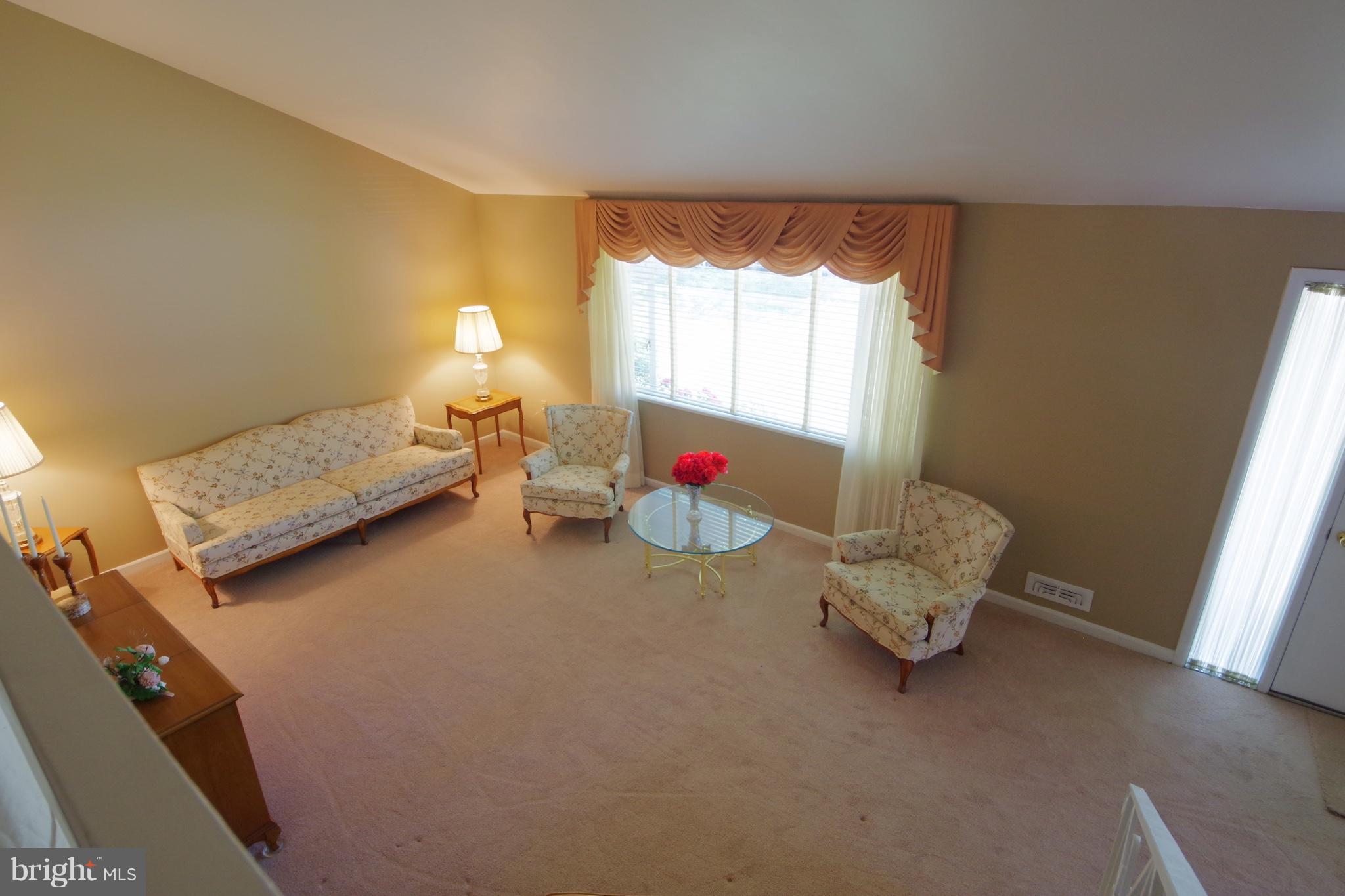 12900 Neola Road Silver Spring, MD 20906 - Photo 8 of 30 Living Room