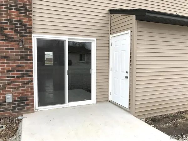 $1,150 | 308 Biggs Drive, Unit C, Belleville, IL 62221