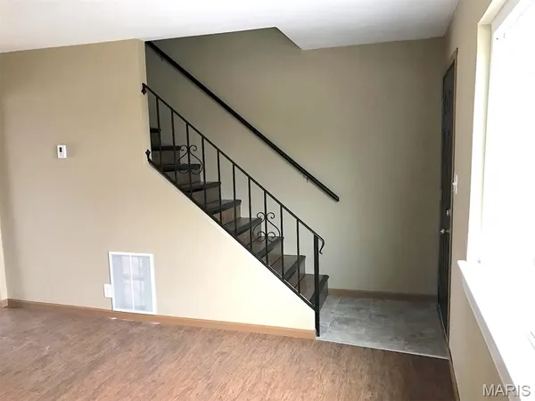 $1,150 | 308 Biggs Drive, Unit C, Belleville, IL 62221