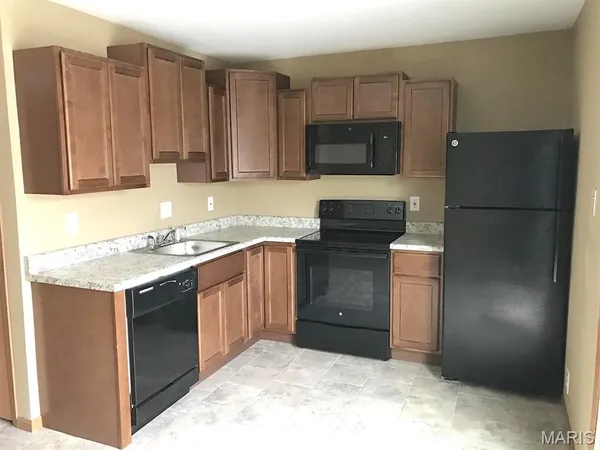$1,150 | 308 Biggs Drive, Unit C, Belleville, IL 62221