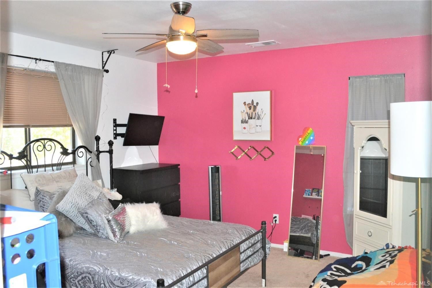 26471 Bear Valley Road Tehachapi, CA 93561 - Photo 24 of 52 Gallery Image 24