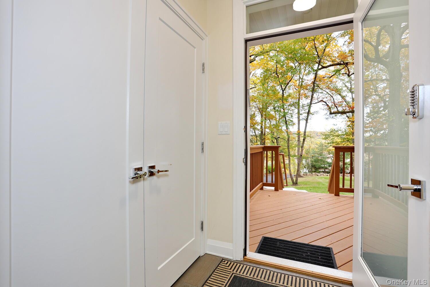 272 Quaker Road Pomona, NY 10970 - Photo 5 of 45