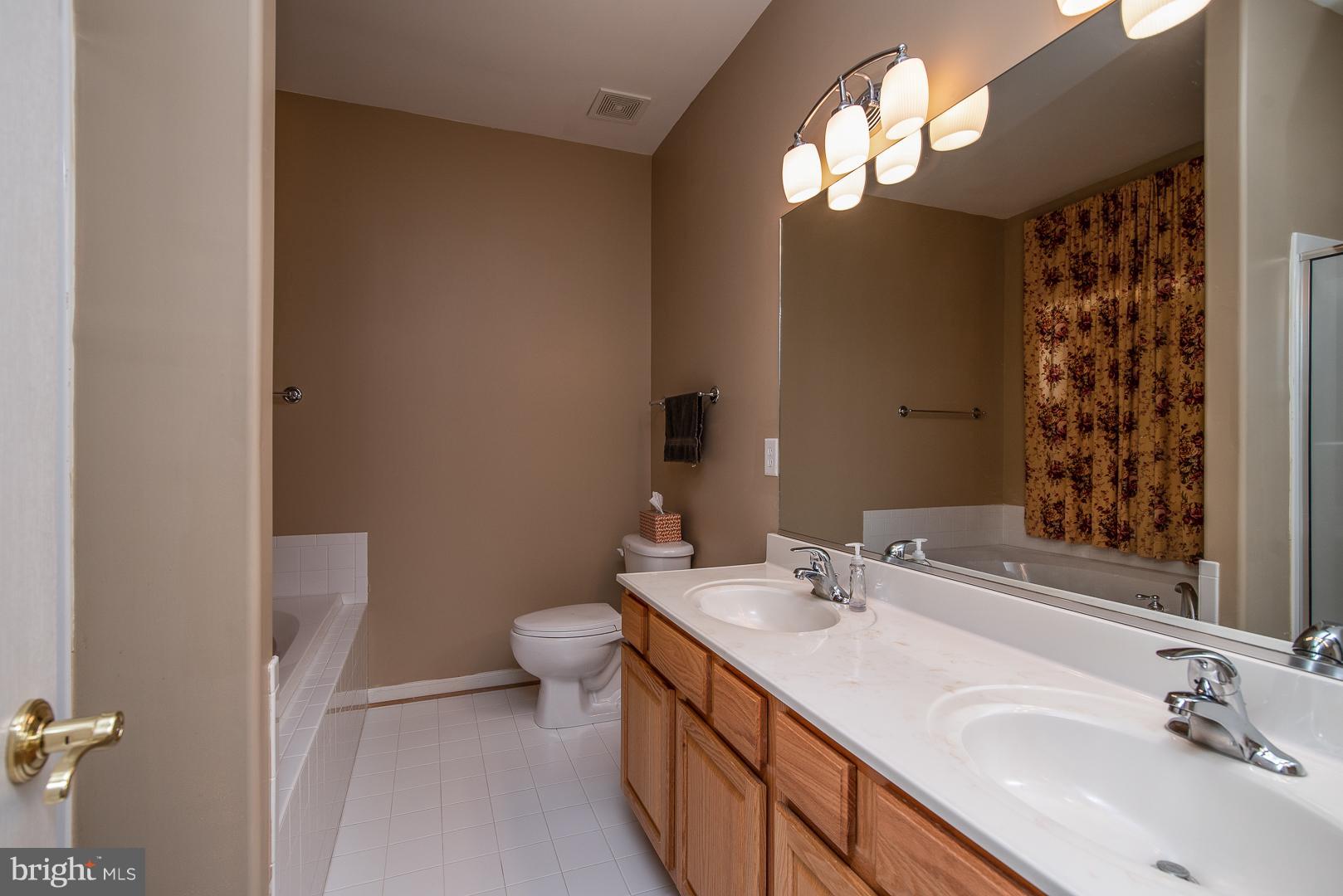 6761 North Stuart Road King George, VA 22485 - Photo 10 of 30 Bath (Master)