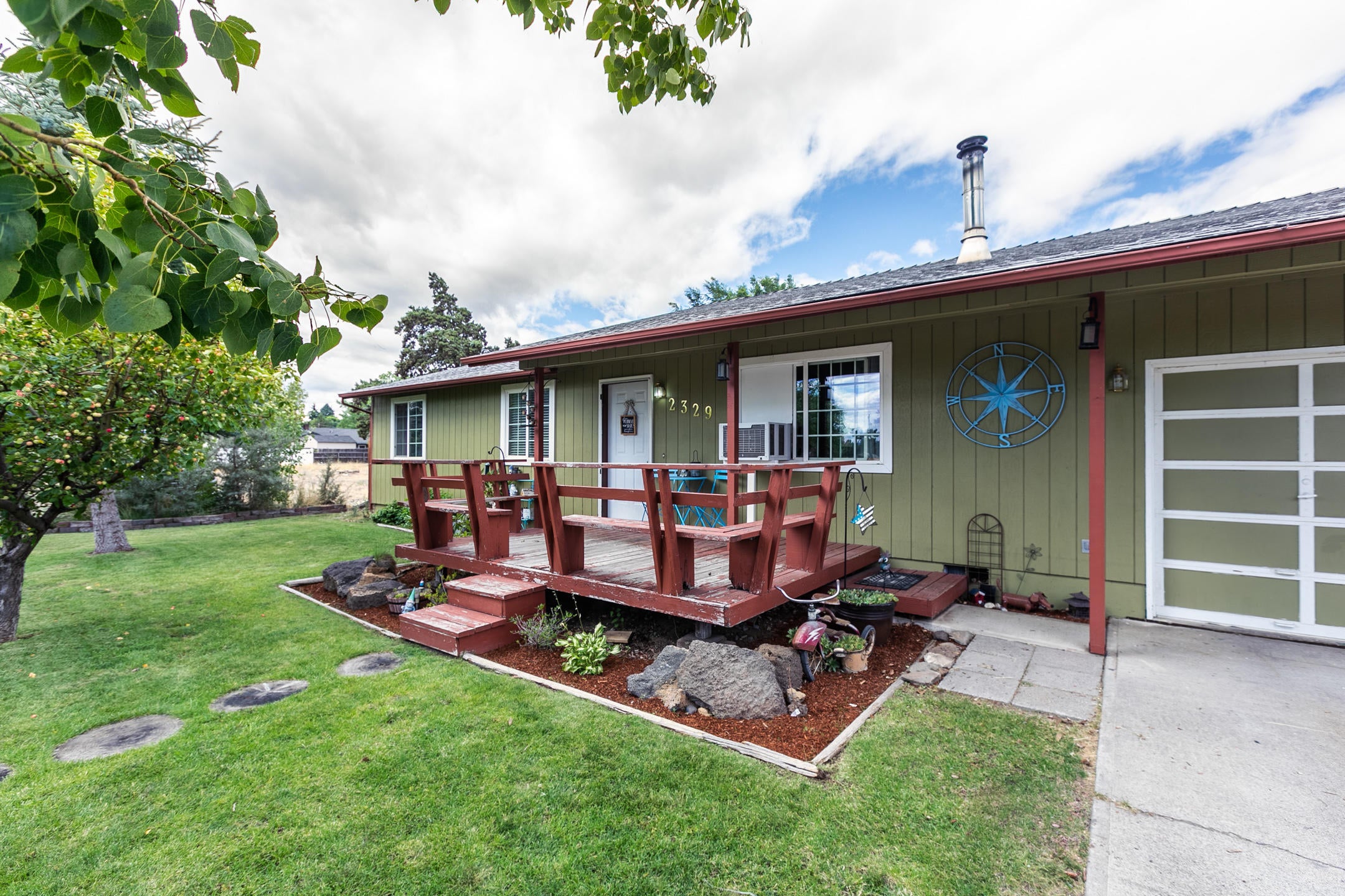 2329 Southwest 24th Street Redmond, OR 97756 - Photo 25 of 28 2020_08_07_2329_sw_24th_st_rdm-5