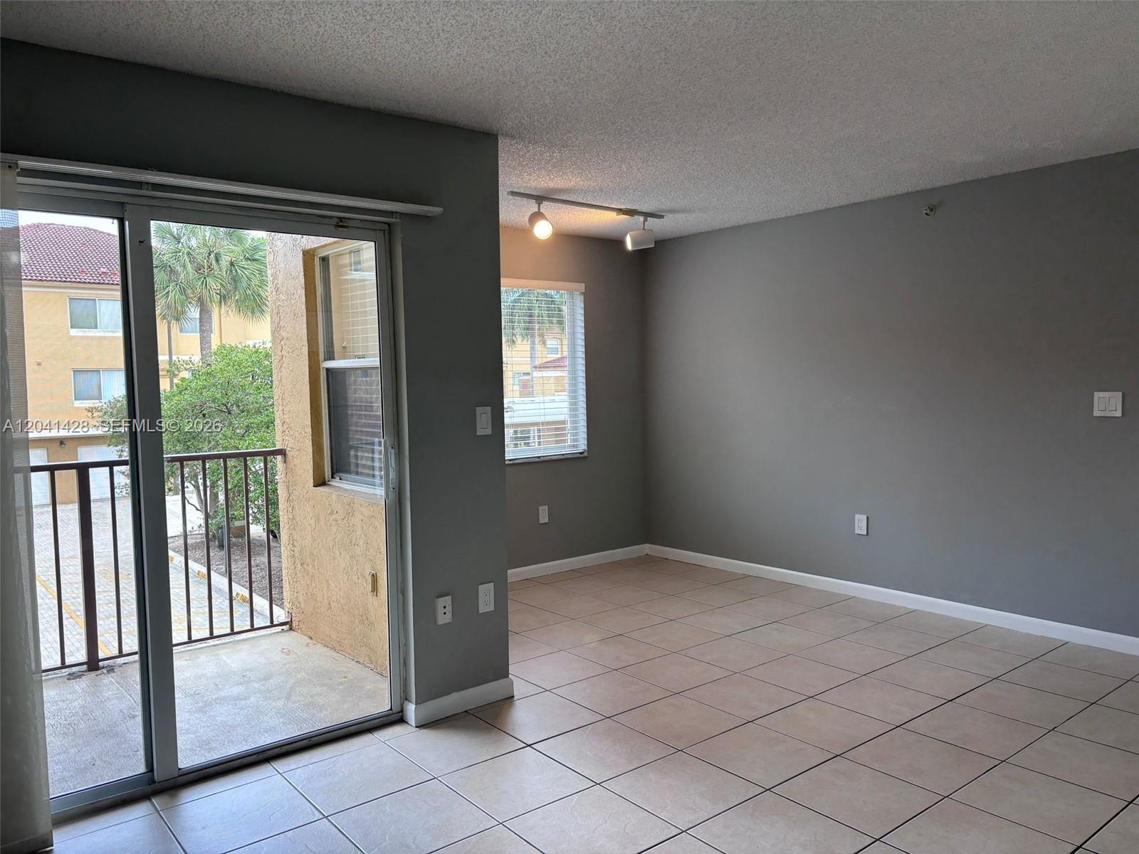 761 North Pine Island Road, Unit 203 Plantation, FL 33324 - Photo 8 of 38