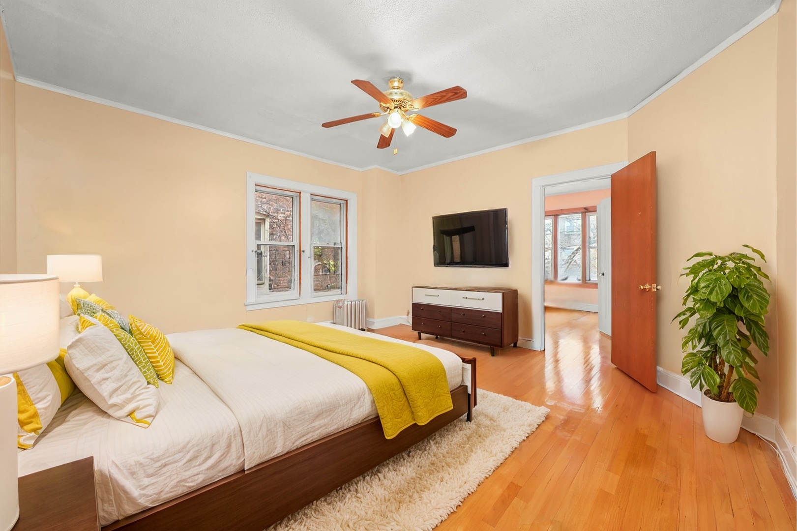 7825 South Phillips Avenue Chicago, IL 60649 - Photo 28 of 55