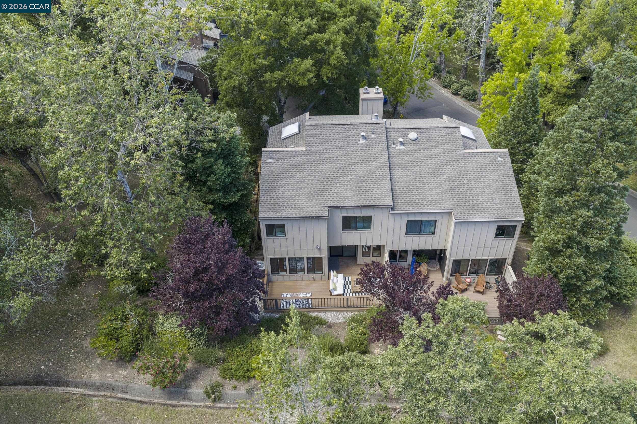 28 Curlew Way Novato, CA 94949 - Photo 7 of 42
