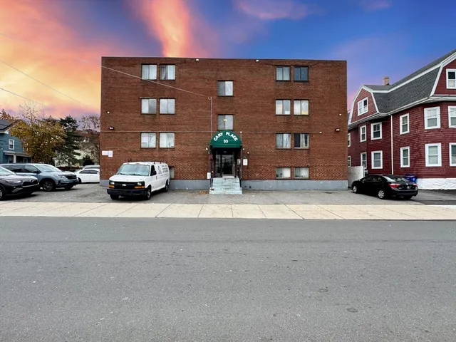 $325,000 | 33 Cary Avenue, Unit 11, Chelsea, MA 02150
