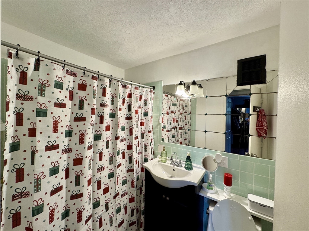 33 Cary Avenue, Unit 11 Chelsea, MA 02150 - Photo 12 of 17