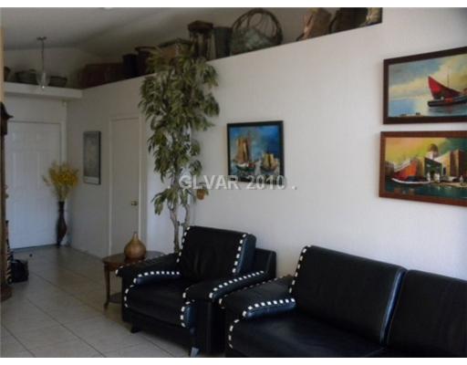 2826 Secret Canyon Road Henderson, NV 89074 - Photo 3 of 10 Den.