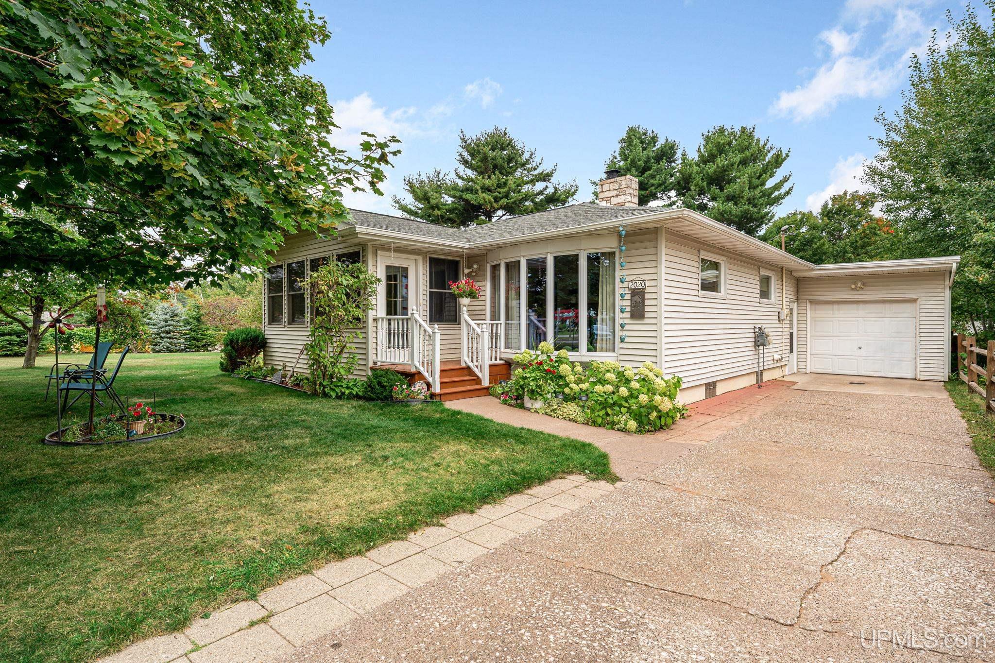 2020 West Ridge Street Marquette, MI 49855 - Photo 1 of 39 Gallery Image 1