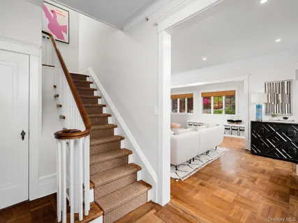 $2,195,000 | 33 Young Avenue, Pelham, NY 10803