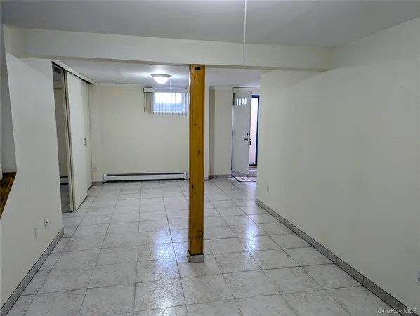 $1,750 | 38 3rd Street, Ronkonkoma, NY 11779