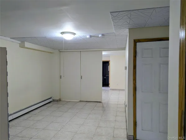 $1,750 | 38 3rd Street, Ronkonkoma, NY 11779
