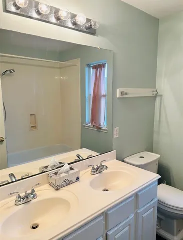 $2,700 | 9539 Still Cove Lane, Houston, TX 77089