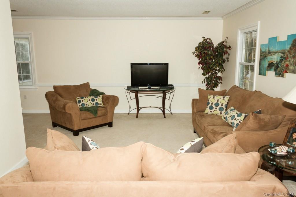 7225 Ricewell Road Charlotte, NC 28226 - Photo 4 of 18 Gallery Image 4