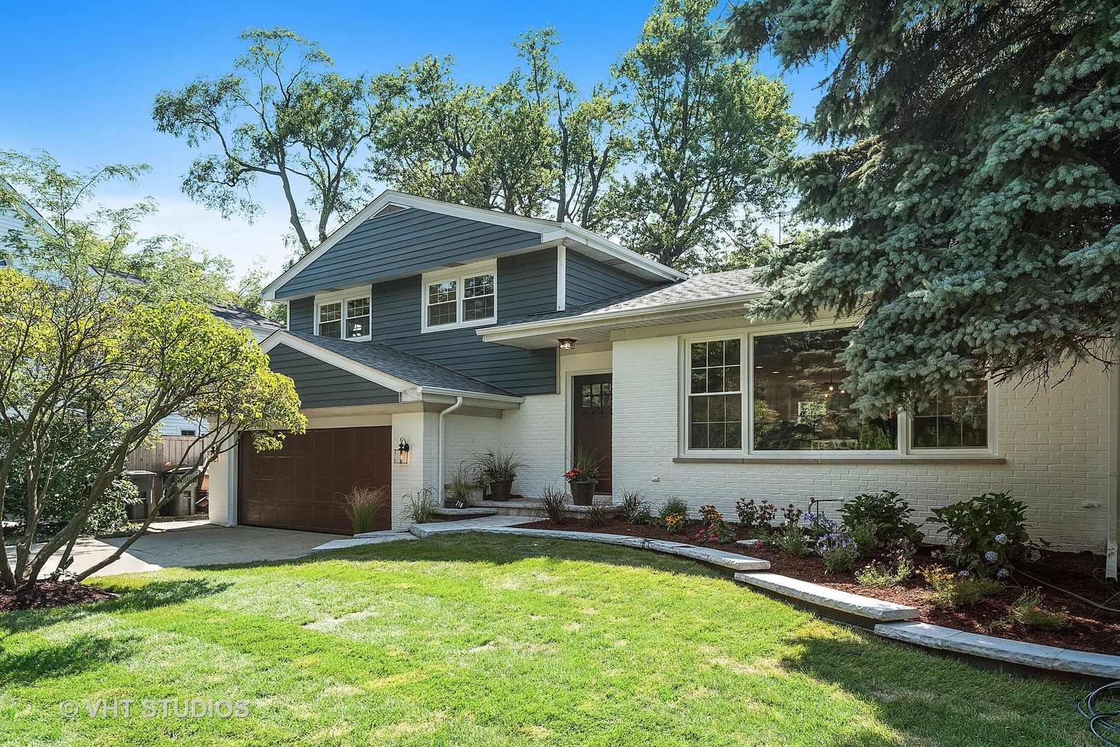 218 Green Bay Road Winnetka, IL 60093 - Photo 1 of 22