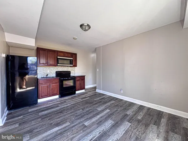 $2,299 | 4630 Hillside Road Southeast, Unit 3 & 4, Washington, DC 20019