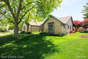 986 River Bend Drive Rochester Hills, MI 48307 - Photo 26 of 28