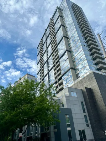 $395,000 | 1901 South Calumet Avenue, Unit 2208, Chicago, IL 60616
