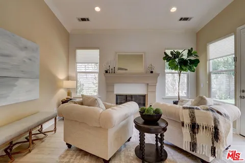 $1,799,999 | 23863 Erin Place, West Hills, CA 91304