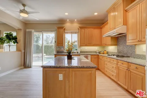 $1,799,999 | 23863 Erin Place, West Hills, CA 91304