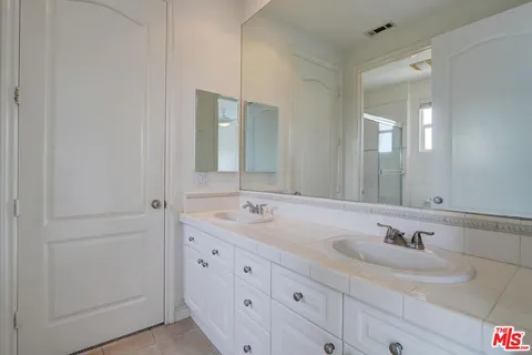 $1,799,999 | 23863 Erin Place, West Hills, CA 91304