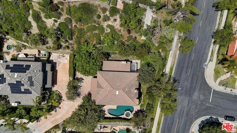 $1,799,999 | 23863 Erin Place, West Hills, CA 91304