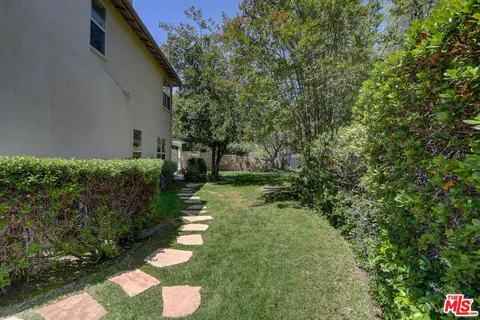 $1,799,999 | 23863 Erin Place, West Hills, CA 91304