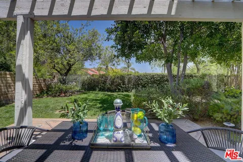 $1,799,999 | 23863 Erin Place, West Hills, CA 91304