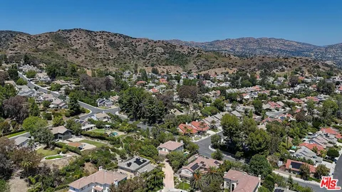 $1,799,999 | 23863 Erin Place, West Hills, CA 91304