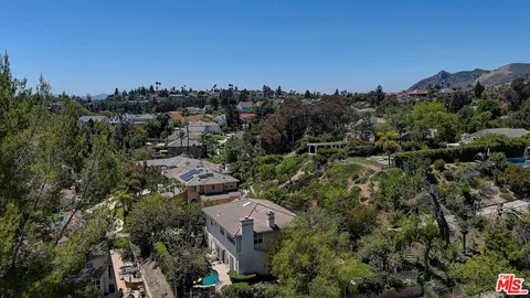 $1,799,999 | 23863 Erin Place, West Hills, CA 91304