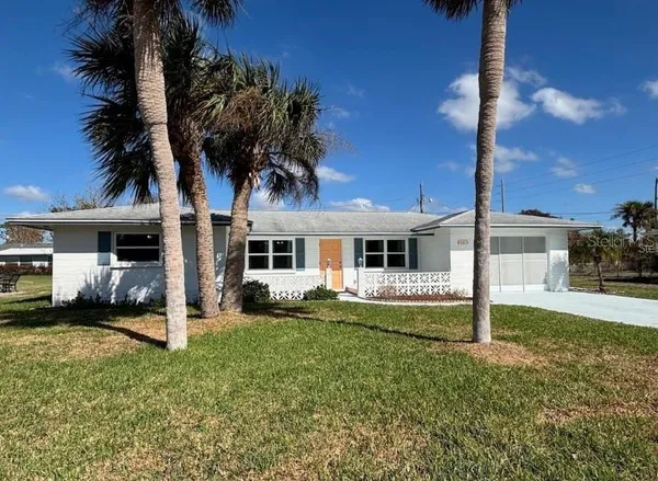 $1,995 | 1790 Loralin Drive, Englewood, FL 34223