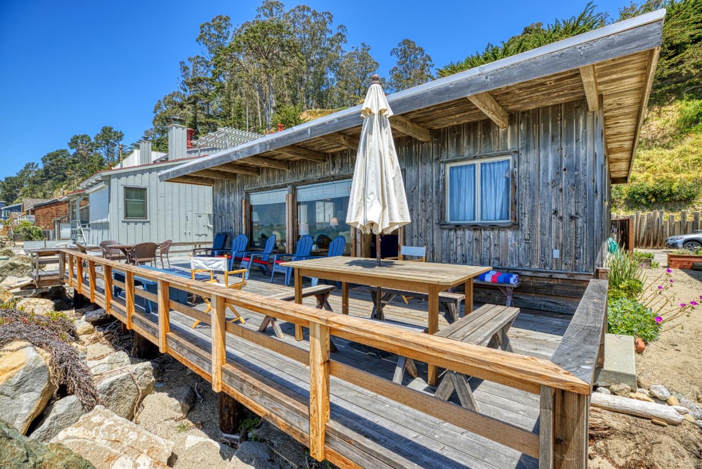 16 Potbelly Beach Road Aptos, CA 95003 - Photo 9 of 20 Gallery Image 9
