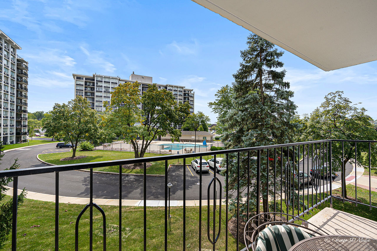 8815 West Golf Road, Unit 3B Niles, IL 60714 - Photo 7 of 15 Gallery Image 7