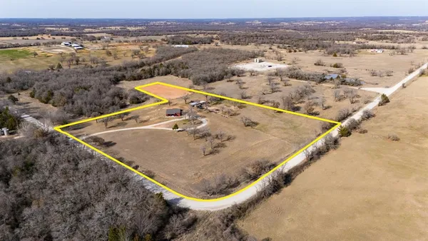 $425,000 | 1501 Huddleston Road, Sunset, TX 76270