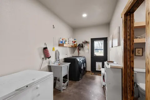 $425,000 | 1501 Huddleston Road, Sunset, TX 76270