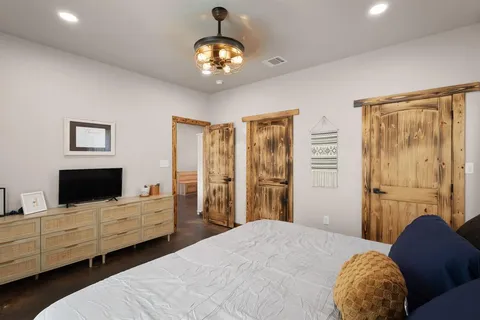 $425,000 | 1501 Huddleston Road, Sunset, TX 76270