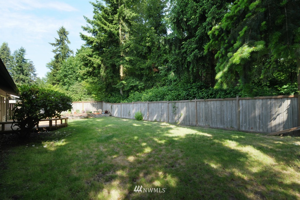 2416 Southeast 19th Street Renton, WA 98055 - Photo 5 of 25