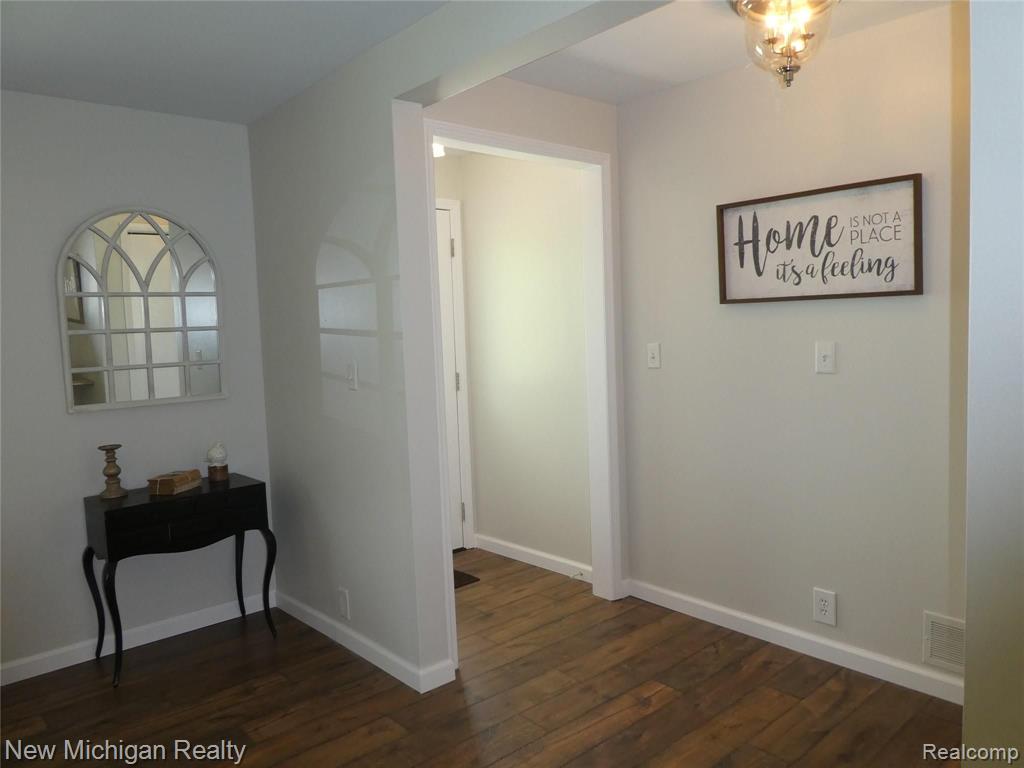 9514 Gera Road Birch Run, MI 48415 - Photo 6 of 28