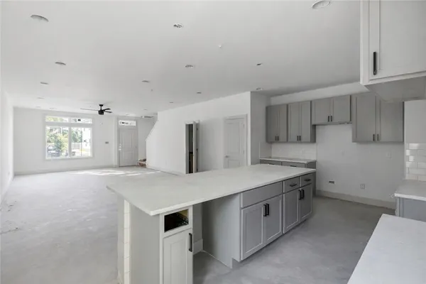 $1,950,000 | 301 Park Place, College Station, TX 77840