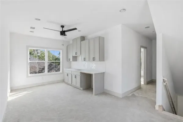 $1,950,000 | 301 Park Place, College Station, TX 77840