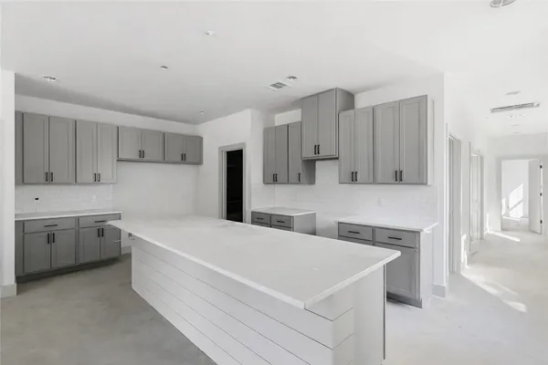 $1,950,000 | 301 Park Place, College Station, TX 77840