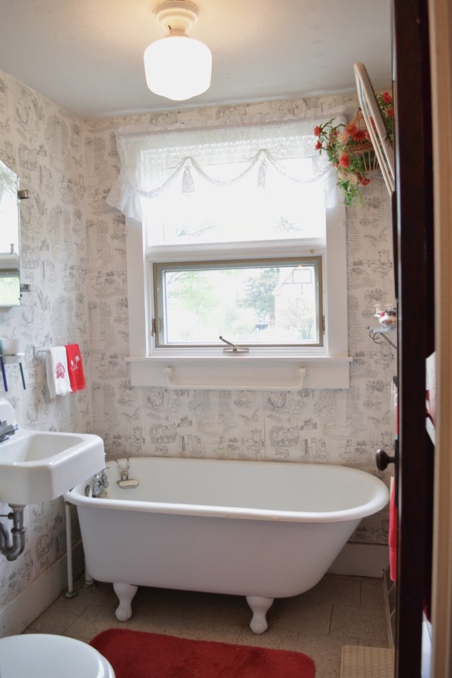 888 Camp Road Elmore, VT 05680 - Photo 10 of 31