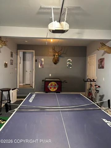 $2,800 | 3222 Beech Ridge Drive, Pocono Summit, PA 18346