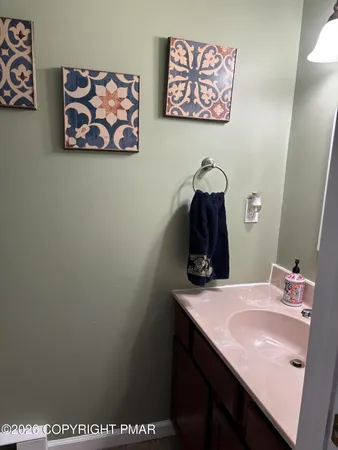 $2,500 | 3222 Beech Ridge Drive, Pocono Summit, PA 18346