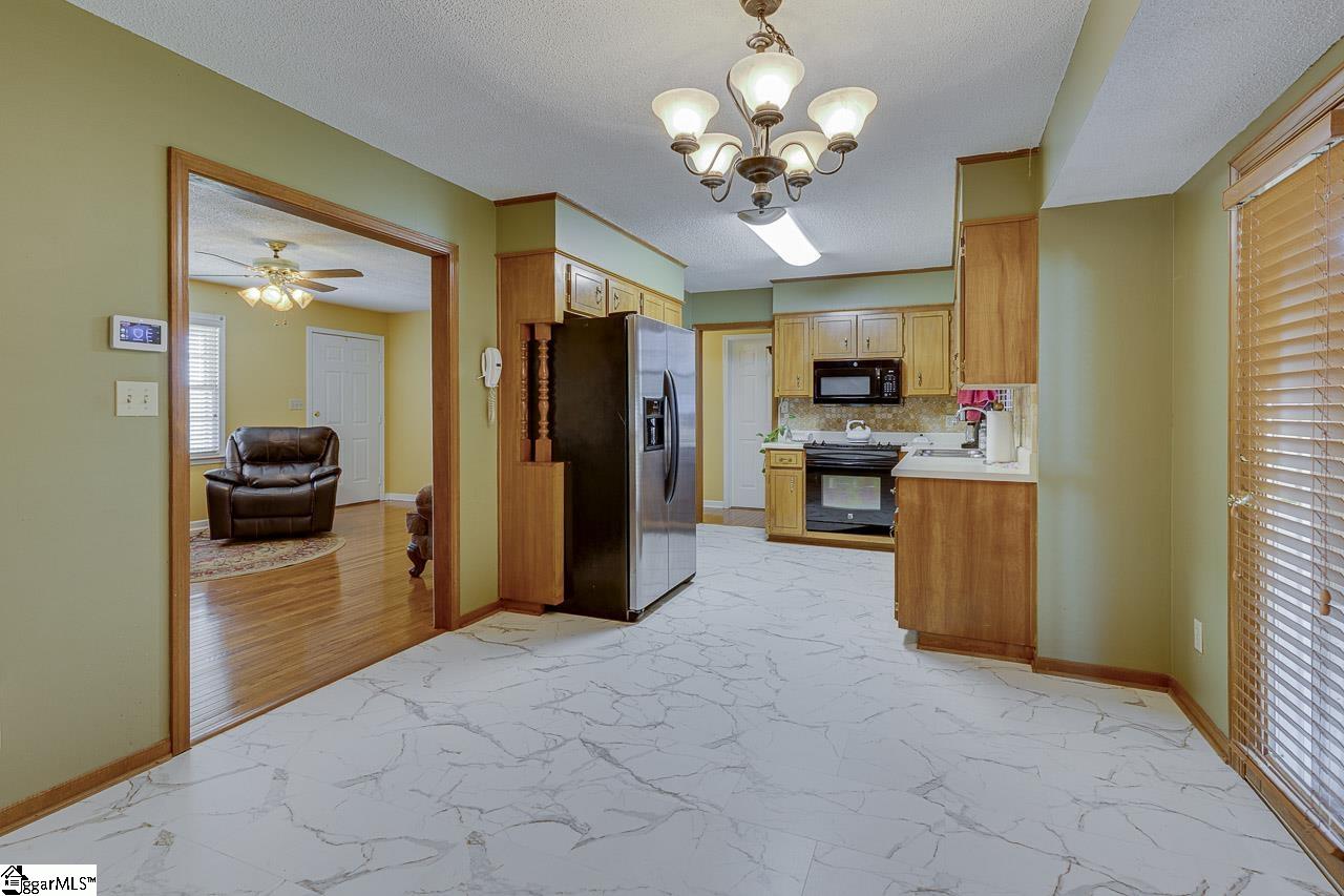 1830 John Dodd Road Wellford, SC 29385 - Photo 14 of 32